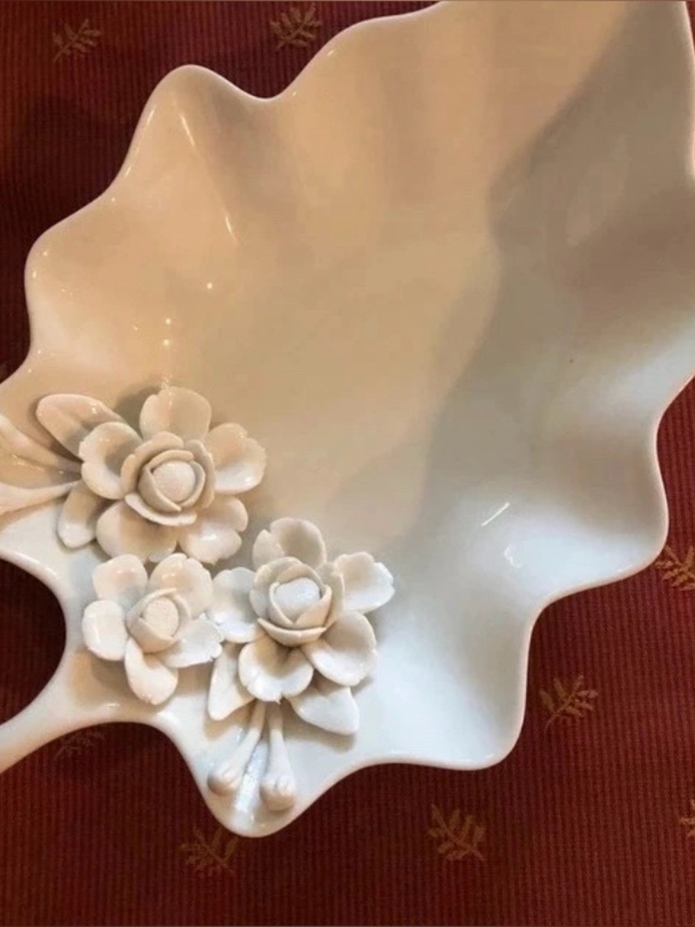 Exquisite Ivory Sculpted 3D Dish Jewelry accent décor . Delicate artful flowers